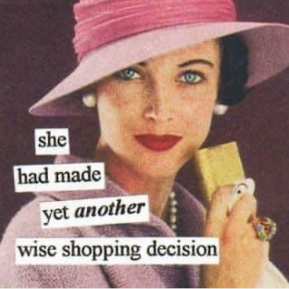 It’s that time of the year - I’m here to assist you for that perfect piece💃🏽🛍 - Picture 1 of 16